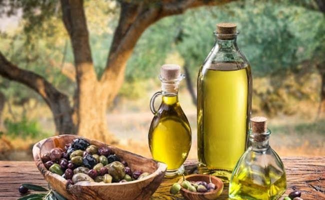 How Olive Oil Improves Skin? Get Radiant Skin Naturally